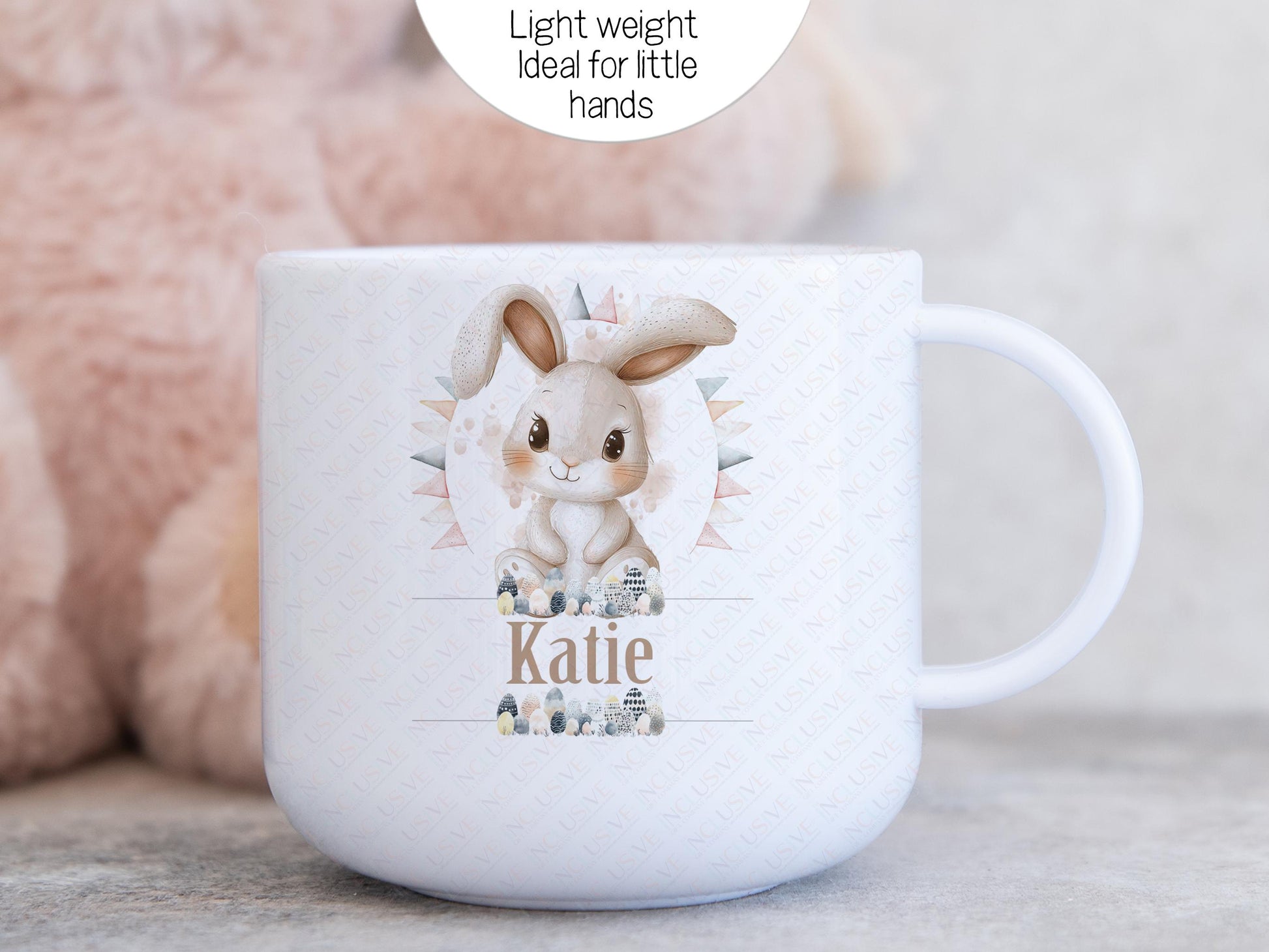 Light weight and virtually unbreakable mug perfect for little hands