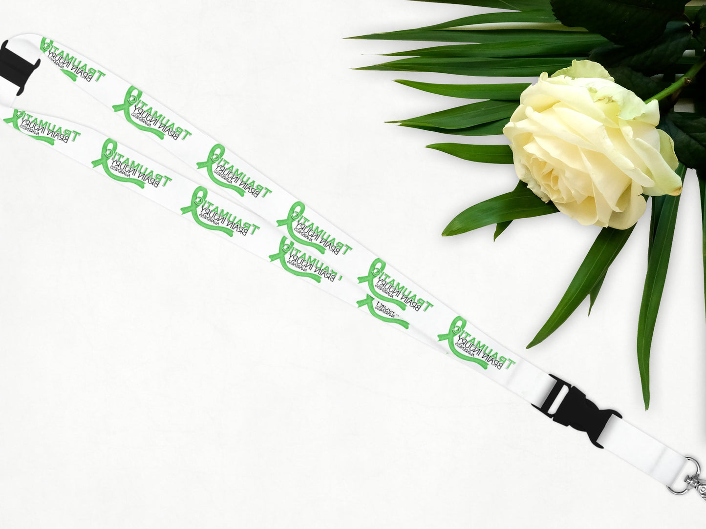 100% Polyester safety breakaway lanyard with optional emergency contact & medical id card

Lanyard = 45 cm long + 10 cm badge holder 

Break away clips at 2 points 
a. behind the neck 
b. on the badge holder