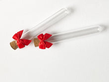 Load image into Gallery viewer, Also comes as a option without feed so you can add your own
