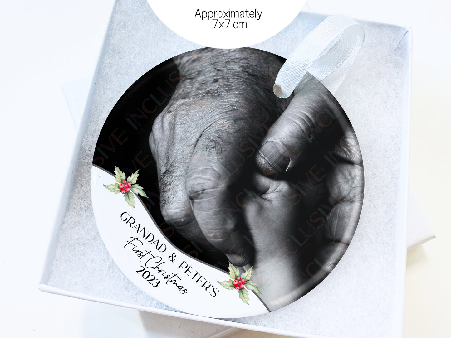 White ceamic circle printed with photo of your choice Approximately 7 by 7cm in size