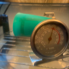 Load image into Gallery viewer, Queen Rainbow Sippy cup for disabled adults
